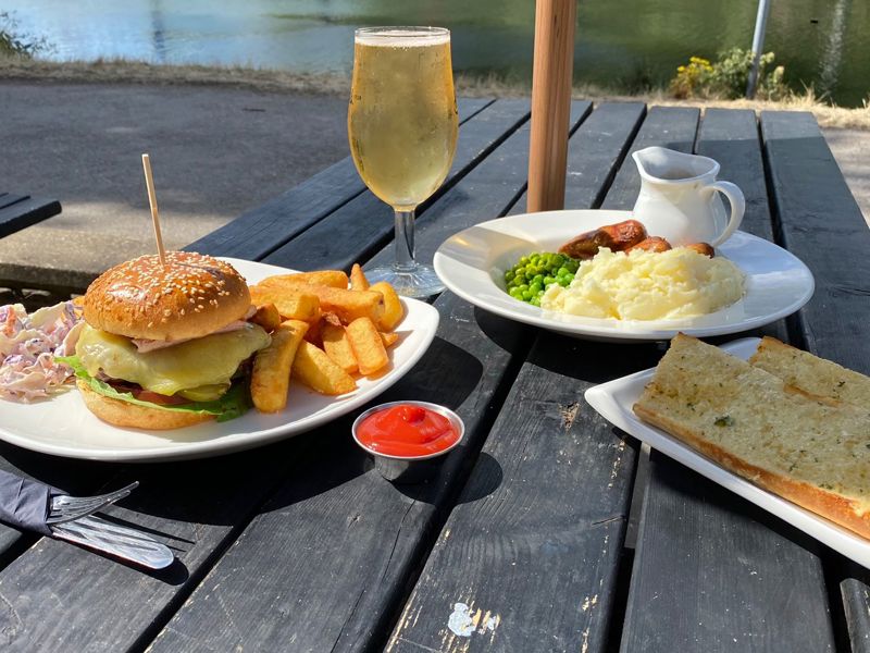 Burger By The River2